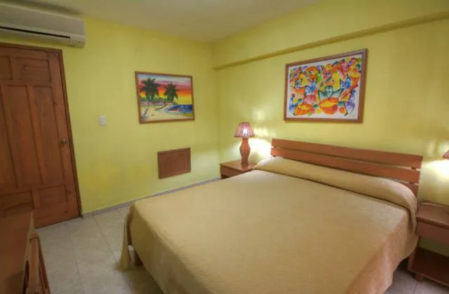 Hotel Acuarium Santo Domingo habitacion
