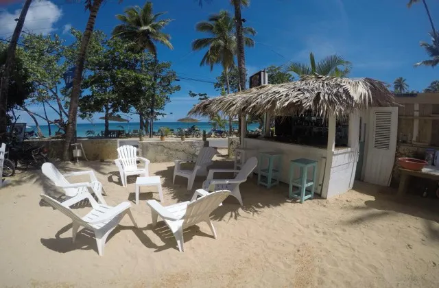 Afreeka Beach Hostel Las Terrenas bar playa