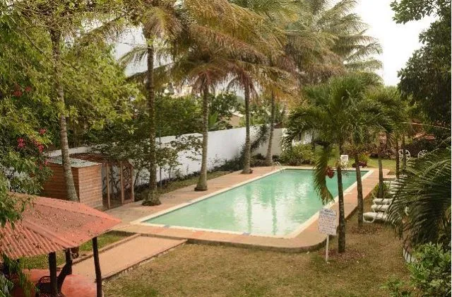 Hotel California Jarabacoa piscina