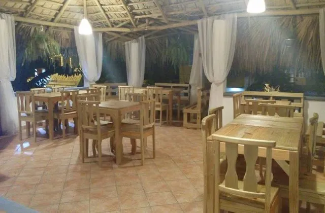 Apartahotel El Caucho Boca Chica Restaurante