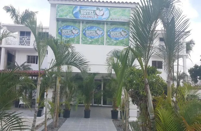 Hotel Coconuts Bavaro Punta Cana entrada
