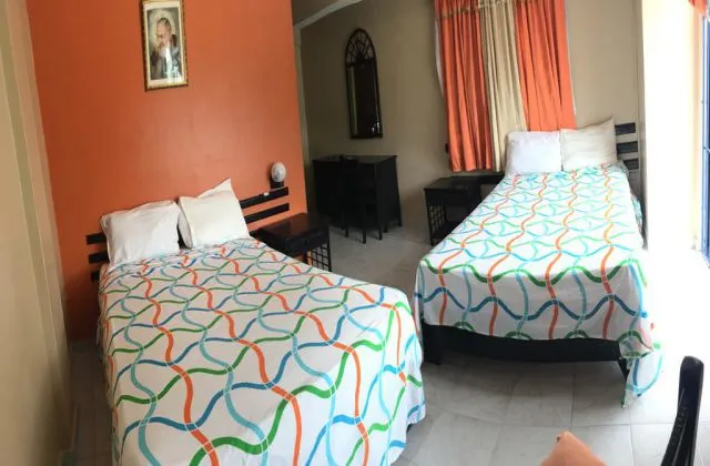 Hamilton habitacion hotel barato Boca Chica