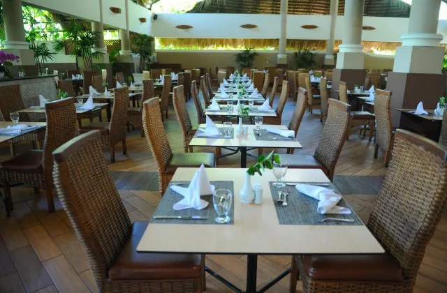 Impressive Resorts Spas Punta Cana Restaurante