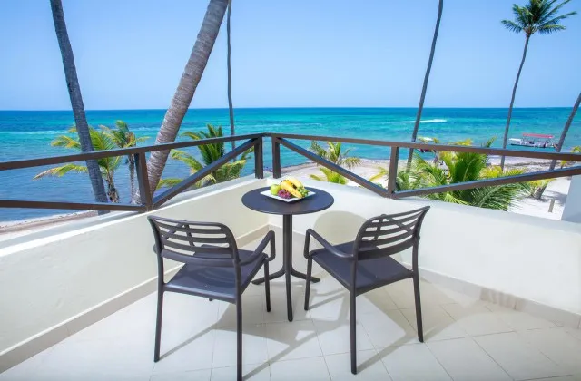 Impressive Resorts Spas Punta Cana habitacion Terraza vista mer