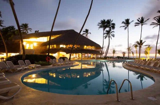 Impressive Resorts Spas Punta Cana piscina 1