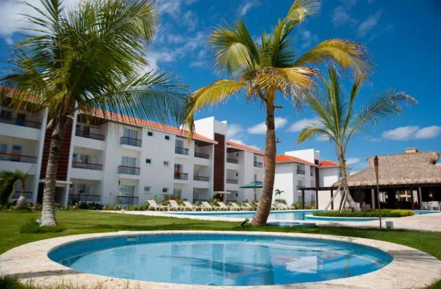 Hotel Karibo Playa Punta Cana piscina