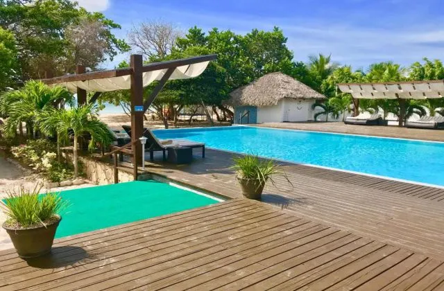 Punta Rucia Lodge piscina 1