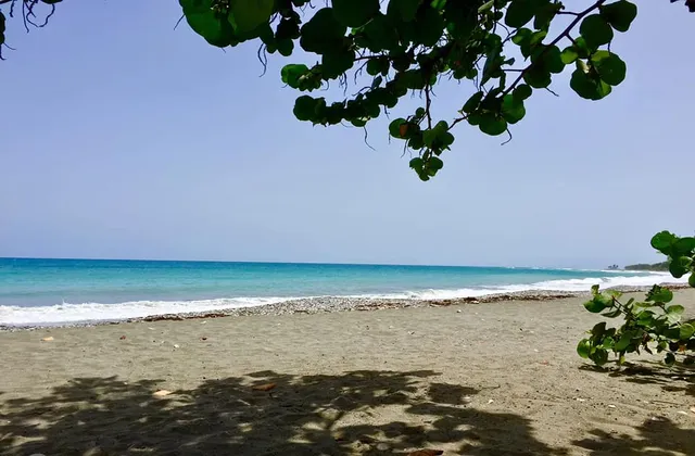 Playa Cocolandia San Cristobal