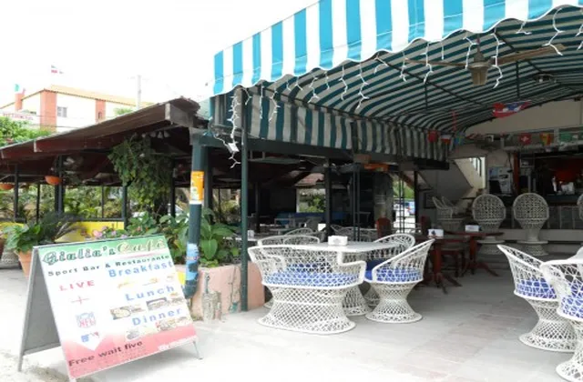 Juan Dolio Giulias Cafe 