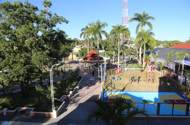 Moncion Parque Municipal