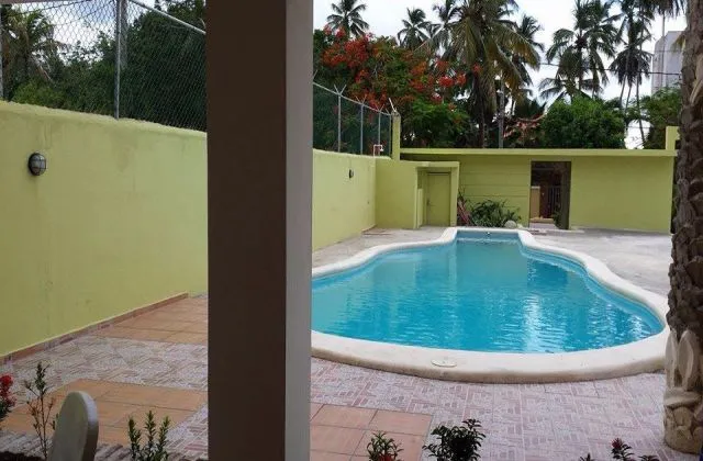 Aparta Hotel Jemar Guayacanes piscina