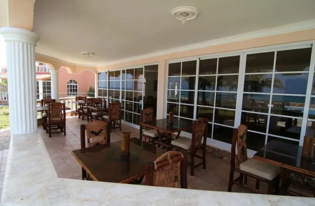 Hotel Panoramica Barahona terraza vista piscina
