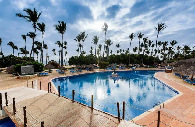 Sirenis Punta Cana Resort todo incluido Piscina