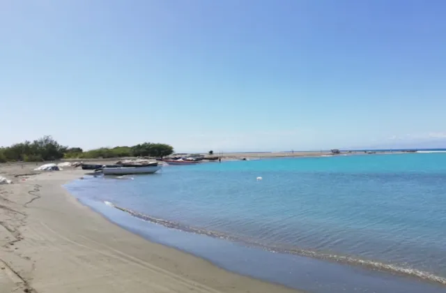 Playa El Derrumbao Bani 1