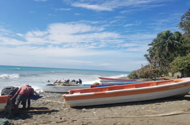 Playa Los Almendros Bani Republica Dominicana